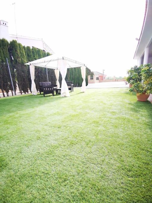 Villa Paraiso Ecija Luaran gambar